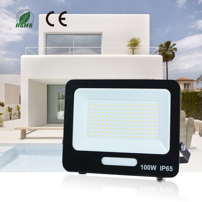 Uma lâmpada projetora de iluminação de grande área com ângulo dobrável, fácil instalação, baixo consumo de eletricidade e produtos personalizáveis